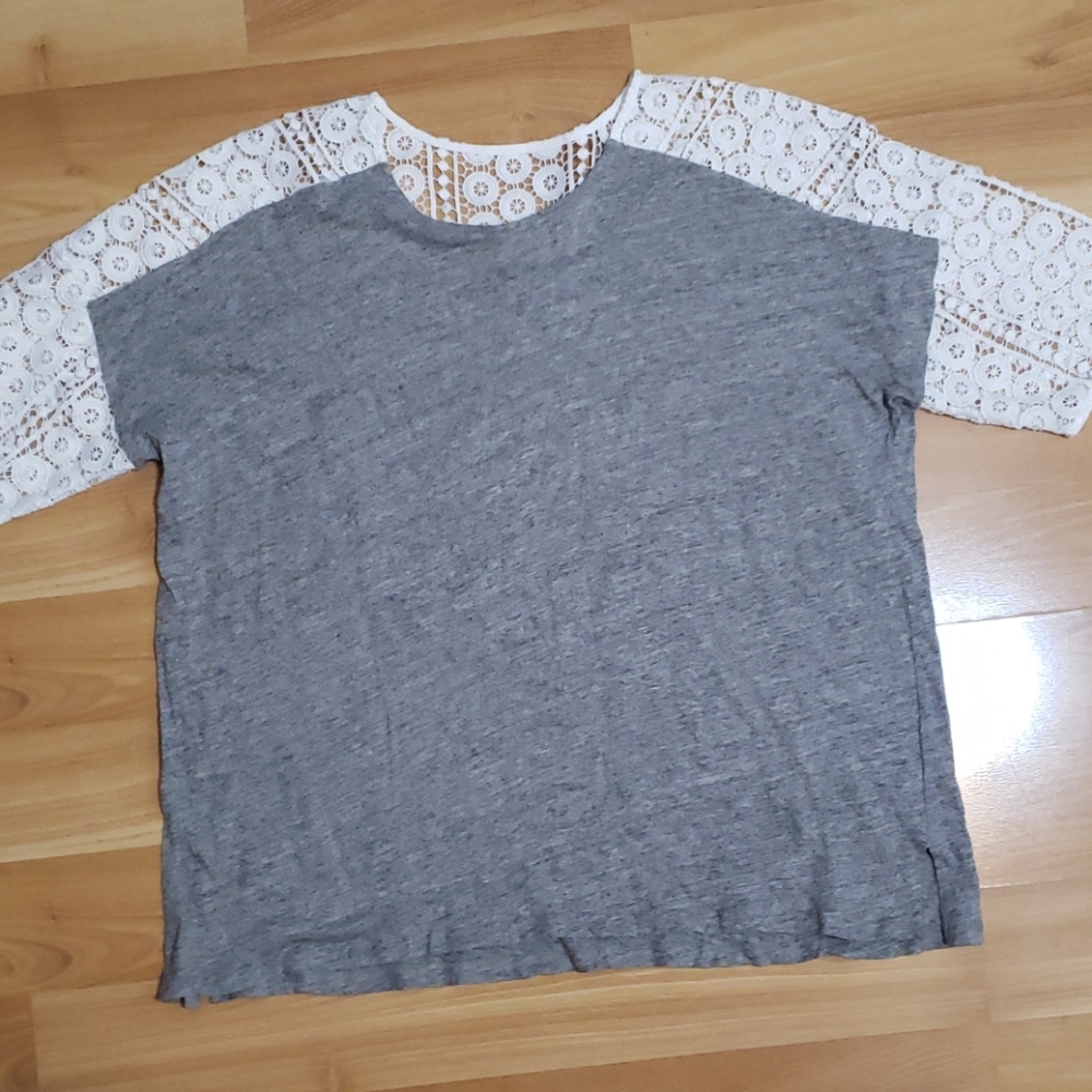 French connection gray t-shirt with eyelet